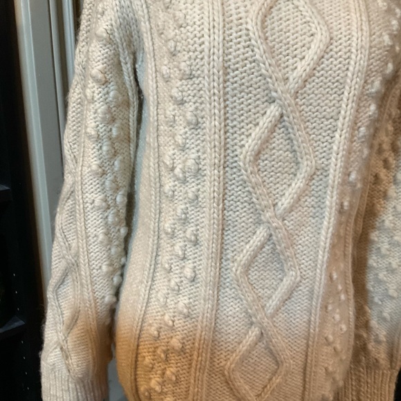 “HAND KNIT” Vintage Beige “Popcorn” Pattern 100% Wool Sweater. - Picture 8 of 14